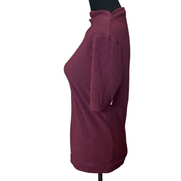 New ~ HALOGEN ~ Women's Purple Short Sleeve Blouse Top Size Small - Picture 2 of 4